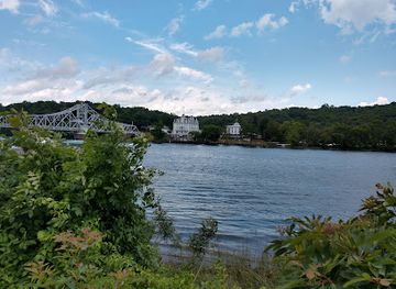 connecticut/gillette-castle-state-park/attraction/eagle-landing-state-park