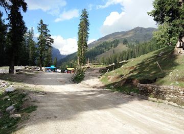 india/himachal-pradesh/attraction/hampta-pass-snow-area