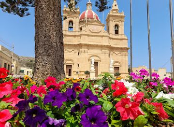 malta/marsalforn/attraction/piazza-salvatur-ghasri-square
