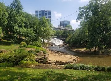south-carolina/caesars-head-state-park/attraction/reedy-river-falls
