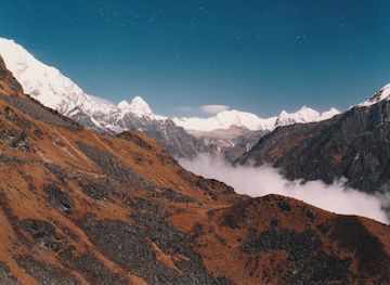 nepal/langtang-valley/attraction/pangsang-lekh