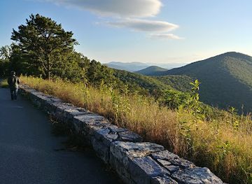 virginia/skyline-drive/attraction/turk-mountain-overlook