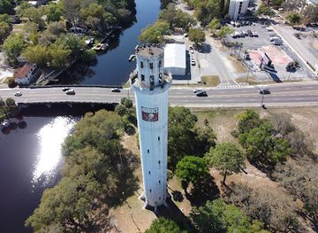 florida/tampa/seminole-heights/attraction/sulphur-springs-water-tower