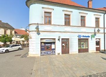 slovakia/trencin/attraction/stur-a-sladkovic