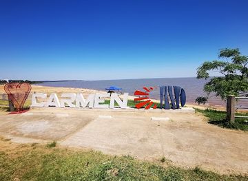paraguay/carmen-del-parana/attraction/playa-tacuary-carmen-del-parana-itapua