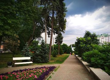 ukraine/poltava-region/attraction/birch-square