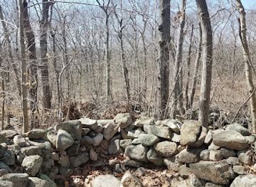 rhode-island/newport-county/attraction/queen-s-fort