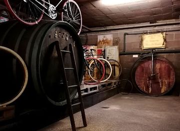 austria/neusiedler-see/attraction/fahrradmuseum-illmitz-historische-fahrrader-aus-langst-vergangener-zeit