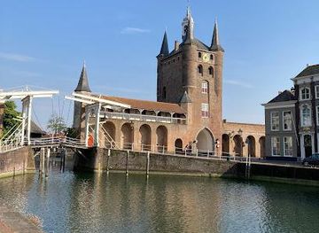 netherlands/rotterdam/attraction/zuidhavenpoort-old-port-zierikzee-netherlands