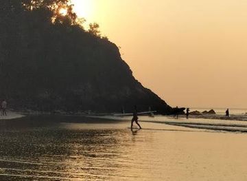 malaysia/kuantan/attraction/pantai-kampung-cherating-pahang