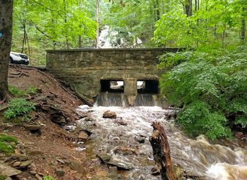 massachusetts/worcester/attraction/cascading-waters