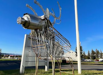 iceland/eastern-region/attraction/reindeer-sculpture-solvi-vikingur-adalbjornsson-egilsstadir