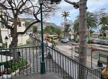 portugal/madeira/attraction/fx-restaurant-sports-bar