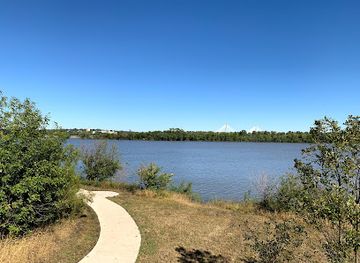 illinois/great-river-road/attraction/audubon-center-at-riverlands