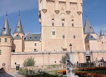 spain/castile-and-leon/attraction/torre-de-juan-ii-del-alcazar-de-segovia