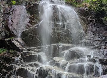 new-york/adirondack-mountains/attraction/beaver-meadow-falls