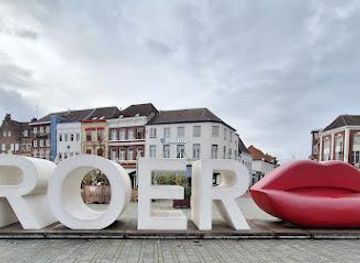 netherlands/eindhoven/attraction/stationsplein-roermond