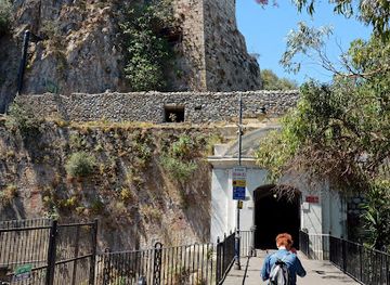 gibraltar/little-bay/attraction/landport-tunnel