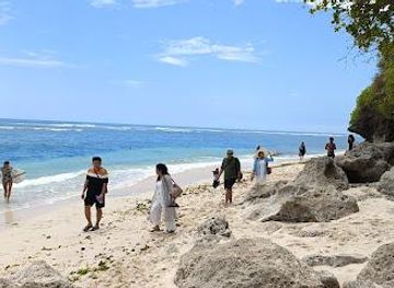 indonesia/bali/attraction/green-bowl-beach