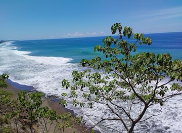 costa-rica/jaco/attraction/mirador-playa-hermosa-lookout