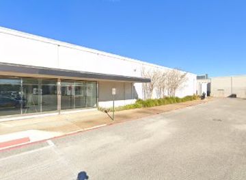 alabama/mobile/attraction/what-lifts-you-public-art-by-kelsey-montague