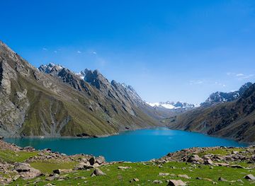 india/kashmir-great-lakes/attraction/kausar-nag