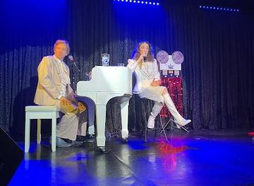 kentucky/henderson/attraction/modern-showrooms-at-alexis-park