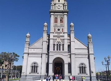 peru/ica/attraction/sanctuary-of-the-lord-of-luren