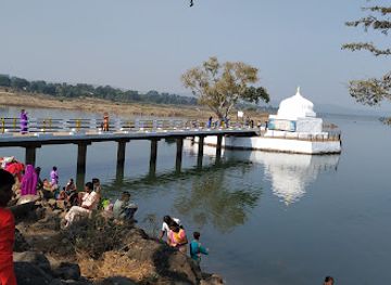 india/central-india/attraction/sahastradhara