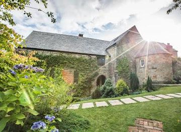 united-kingdom/newcastle-upon-tyne/attraction/national-trust-crook-hall-gardens