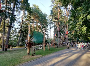poland/suwalszczyzna/attraction/park-linowy-lemurpark