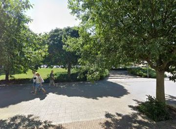 hungary/kecskemet/attraction/three-spring-memorial-by-gyula-illes