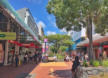 new-zealand/wellington/te-aro/attraction/cuba-st-umbrella