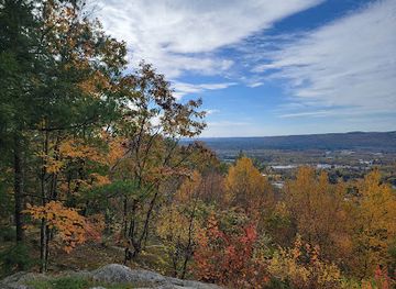 new-hampshire/monadnock-region/attraction/sunset-rock