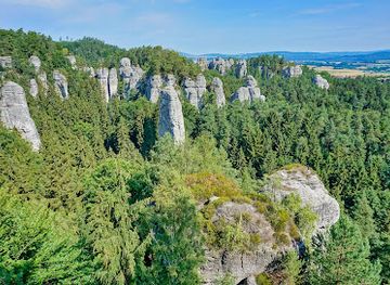 czechia/bohemian-paradise/attraction/skalni-mesto-hruba-skala