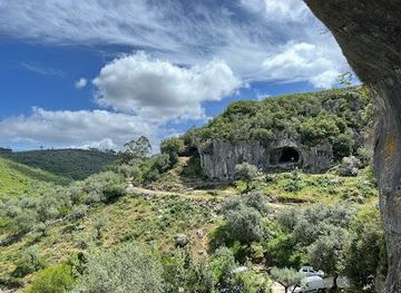 portugal/tomar/attraction/buracas-do-casmilo-vale-das-buracas