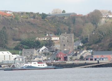 ireland/county-wexford/attraction/ballyhack-castle