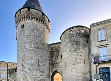 france/aquitaine/attraction/ponton-des-deux-tours