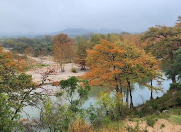 texas/lost-maples-state-natural-area/attraction/garner-state-park-entrance-and-ranger-station