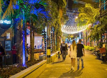 colombia/medellin/el-poblado/attraction/pictopia-graffiti