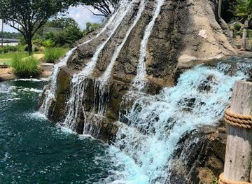 arkansas/hot-springs-national-park/attraction/volcano-falls-miniature-golf