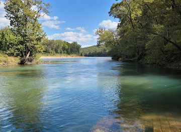 missouri/current-river/attraction/ozark-national-scenic-riverways