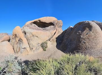 california/sierra-nevada/attraction/mobius-arch