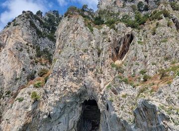 italy/capri/attraction/grotta-bianca