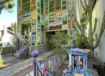 california/santa-barbara-county/attraction/vera-cruz-house-with-murals