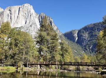 california/yosemite/attraction/yosemite-valley-chapel