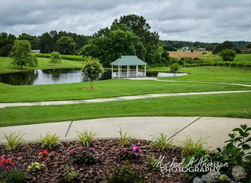 north-carolina/uwharrie-national-forest/attraction/dennis-vineyards-winery