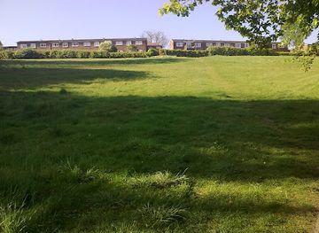 united-kingdom/sheffield/attraction/the-camel-s-hump-winter-summer-sledging