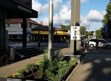 lithuania/palanga-beach/attraction/alley-of-the-signatories