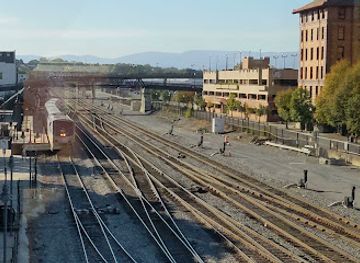 virginia/roanoke/attraction/hotel-roanoke-railcam-west